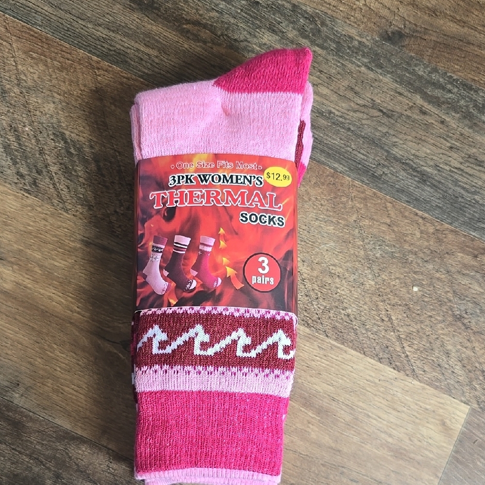 NWT Women's Pink Thermal Socks - 3 Pack